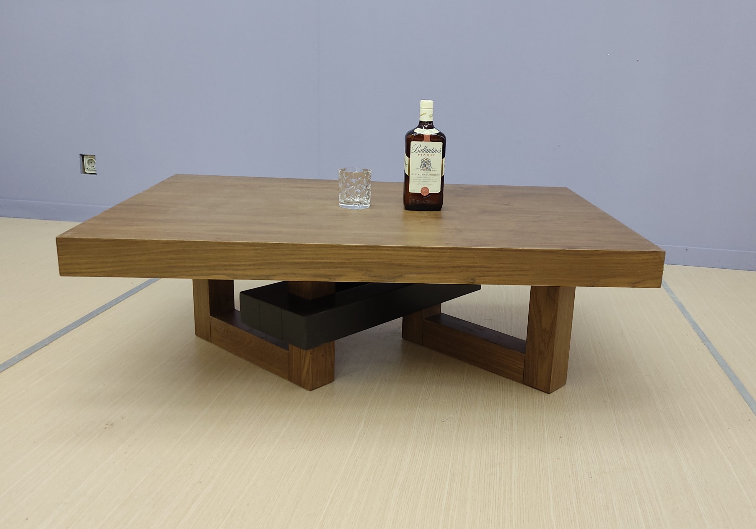 ΤΡΑΠΕΖΑΚΙ ΣΑΛΟΝΙΟΥ PLEXI